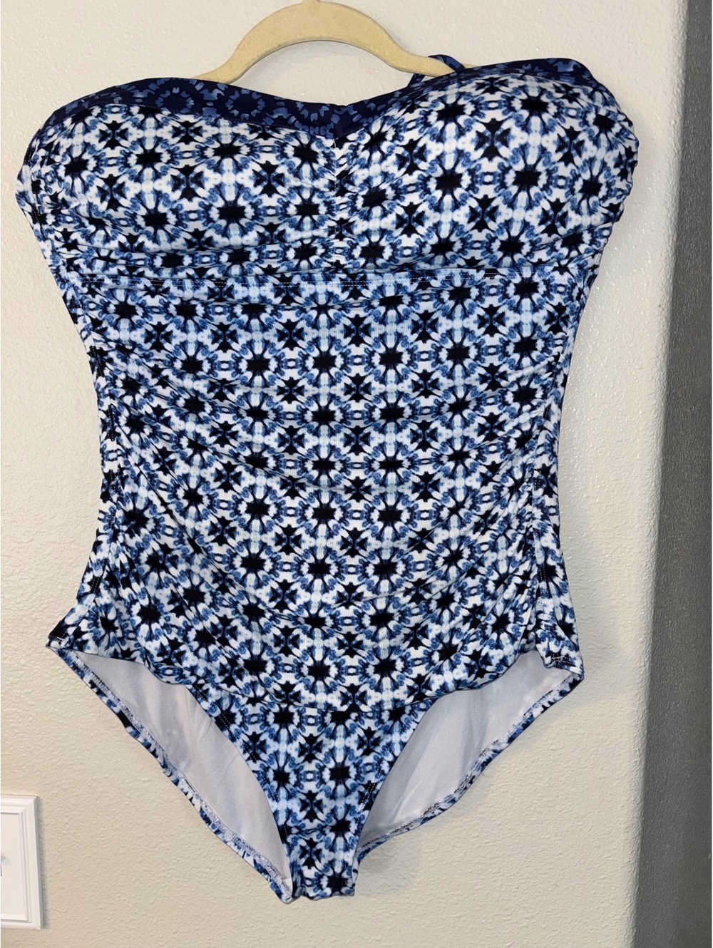 Tommy Bahama Shibori Splash Bandeau One Piece Swimsuit 16